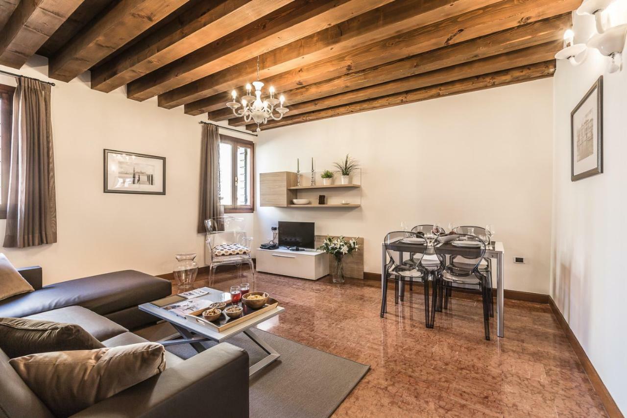 Ca' Del Monastero 3 Collection For 4 Guests With Lift Apartamento